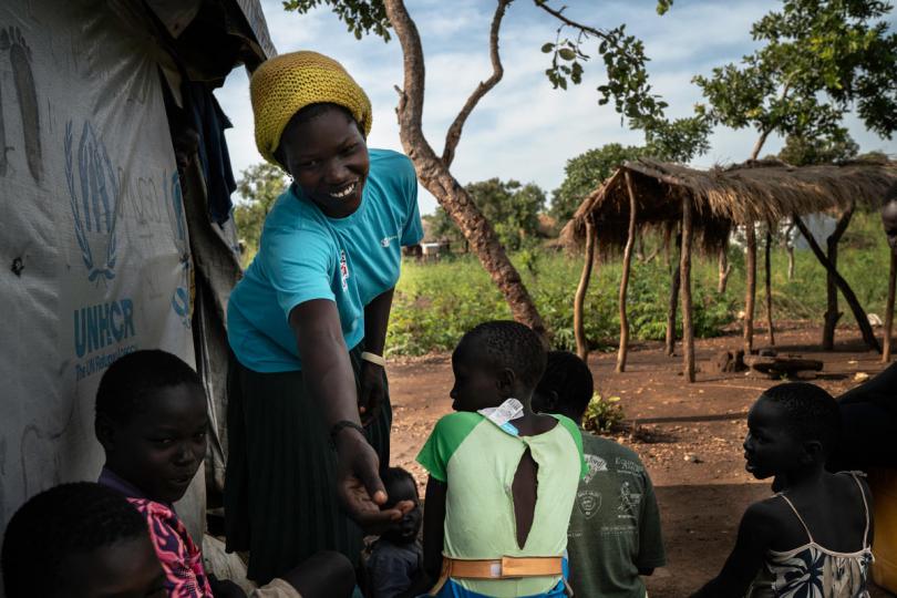 Isabella going out into the community. Frederik Lerneryd / Save the Children