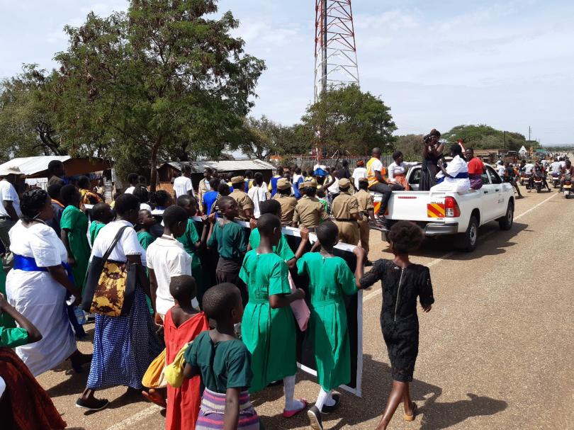 Girls of Naitakwae primary school march against child marriage