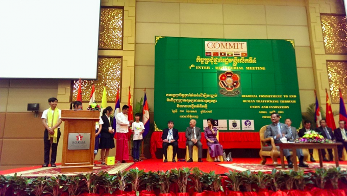 Six representatives from the Regional COMMIT Youth Forum present their recommendations during the COMMIT Inter-Ministerial Meeting with Cambodian Deputy Prime Minister Sar Kheng.